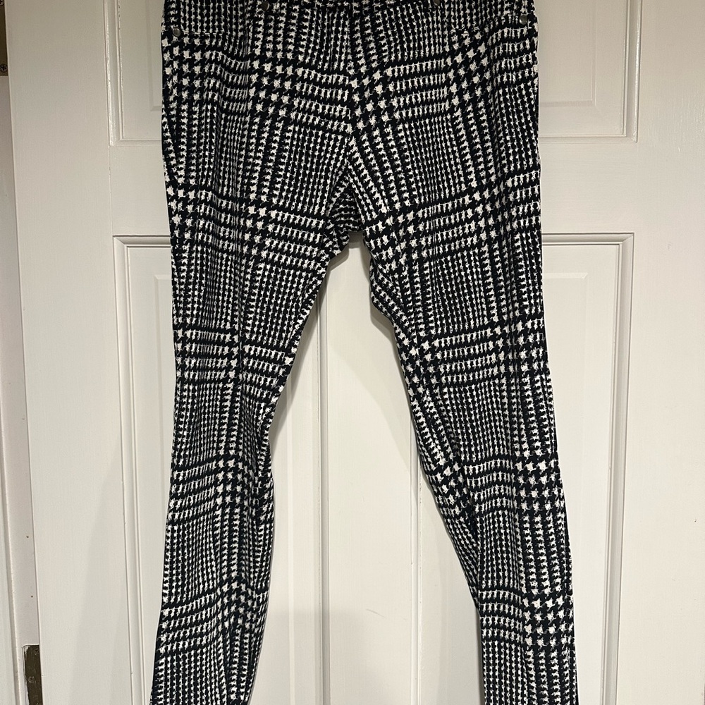 J. McLaughlin Becca Stretch Monochrome Houndstooth Pants